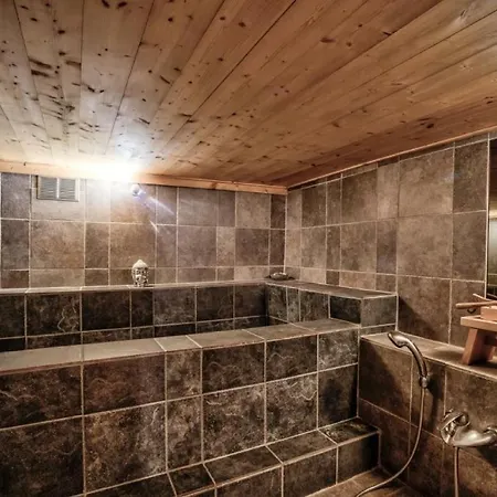 Charming Chalet 5-bedroom In Courmayeur
