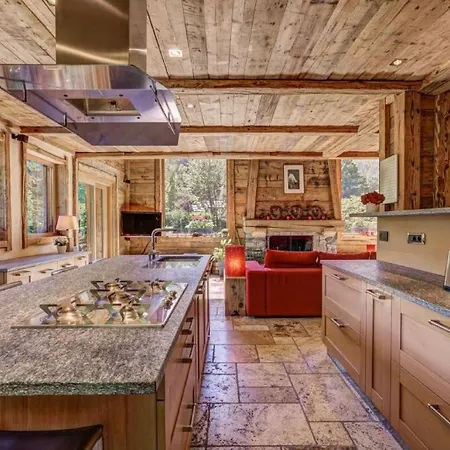Charming Chalet 5-bedroom In كورمايور